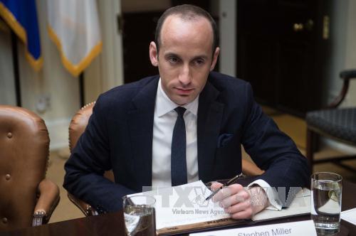 សេតវិមានពិចារណាលើការចេញផ្សាយក្រិត្យឆ្លងដែនថ្មី